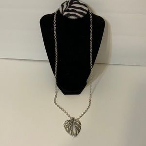 (( NEW )) Silver necklace